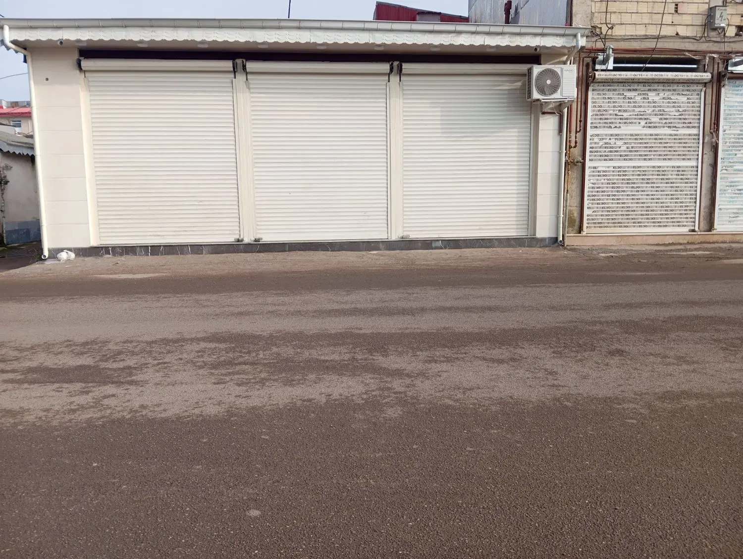 مغازه ۱۴متری و 63متری بر اصلی خیابان ایران