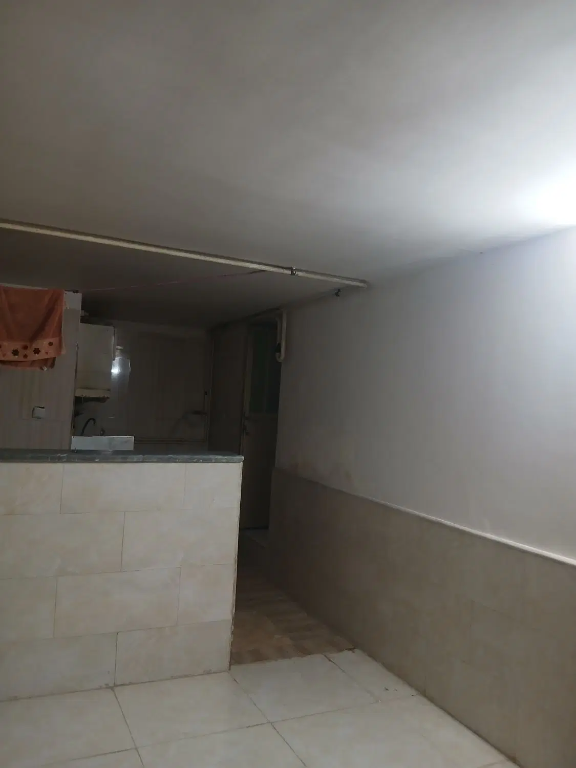 رهن کامل خانه مجردی، آوینی۱
