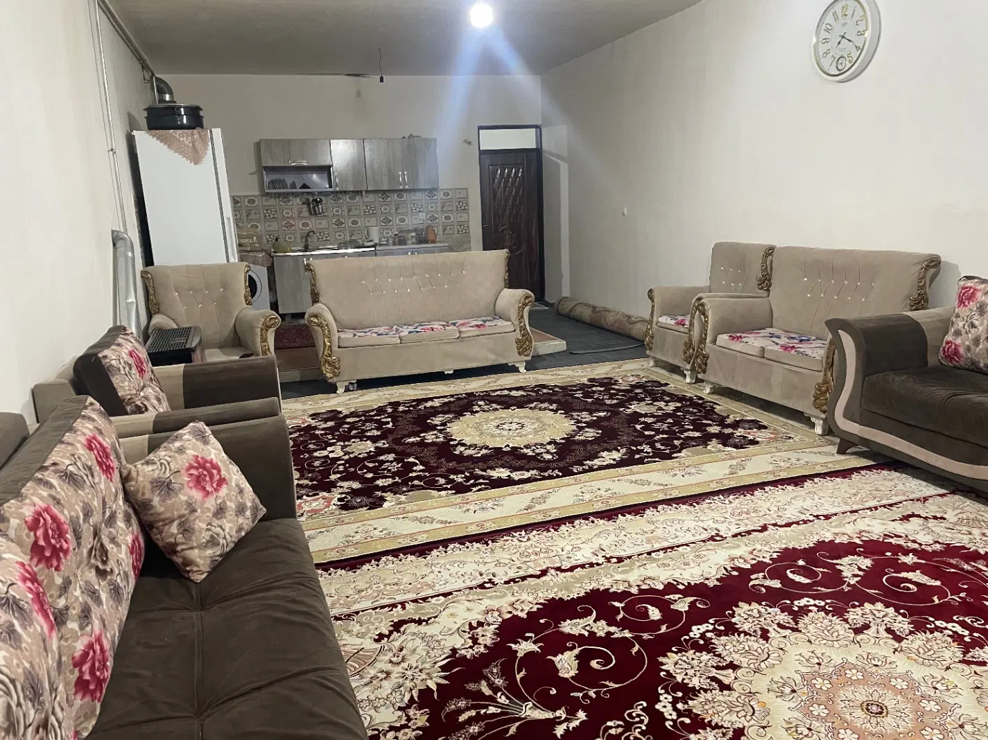 اجاره حیات ۱۰۰ متری در اناخاتون