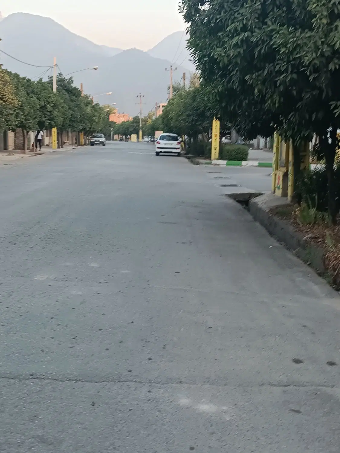 اجاره دو درب مغازه تجاری باهم در خان ببین