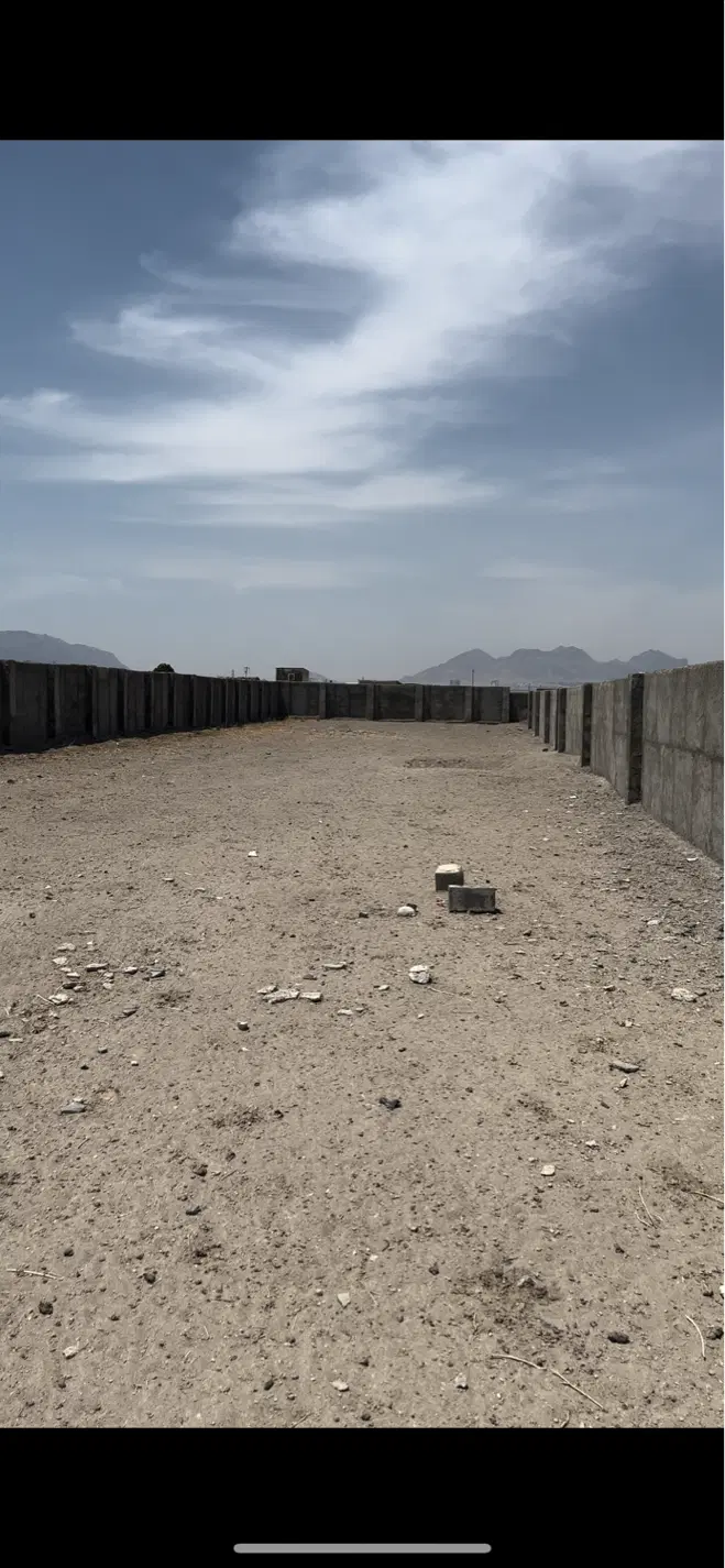 باغ زمین چهار دیواری