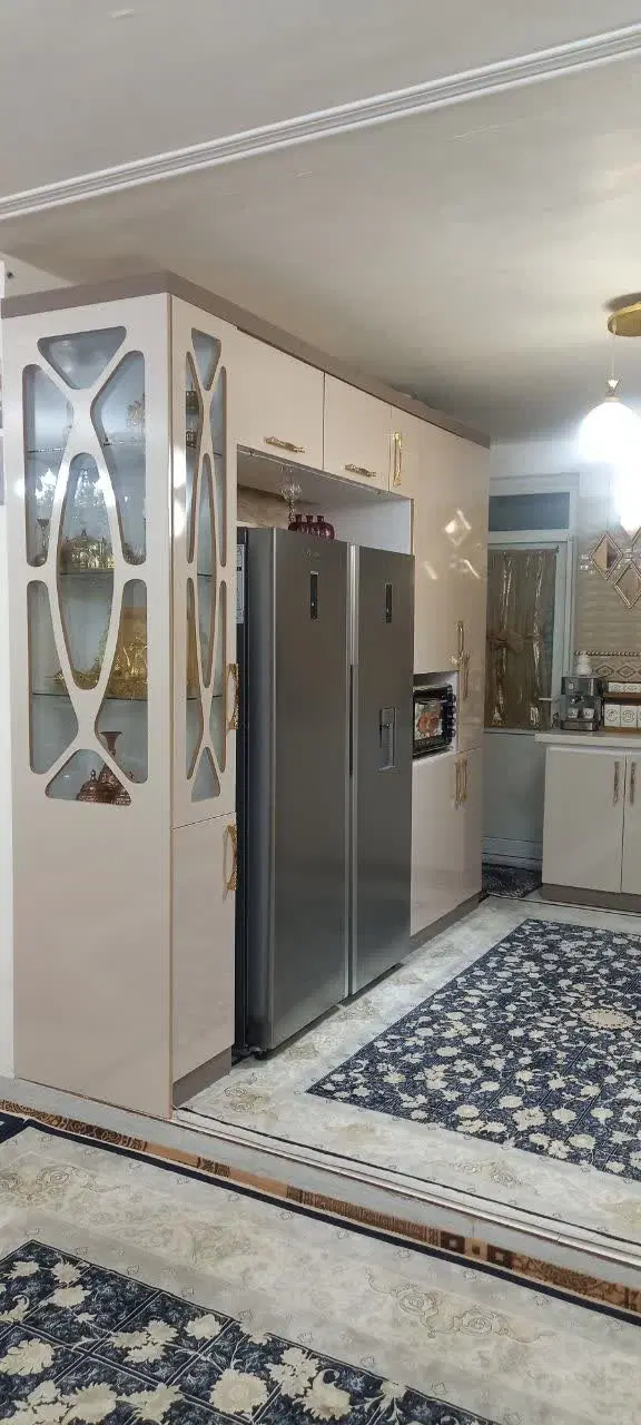 فروش یک طبقه مسکونی از دو طبقه