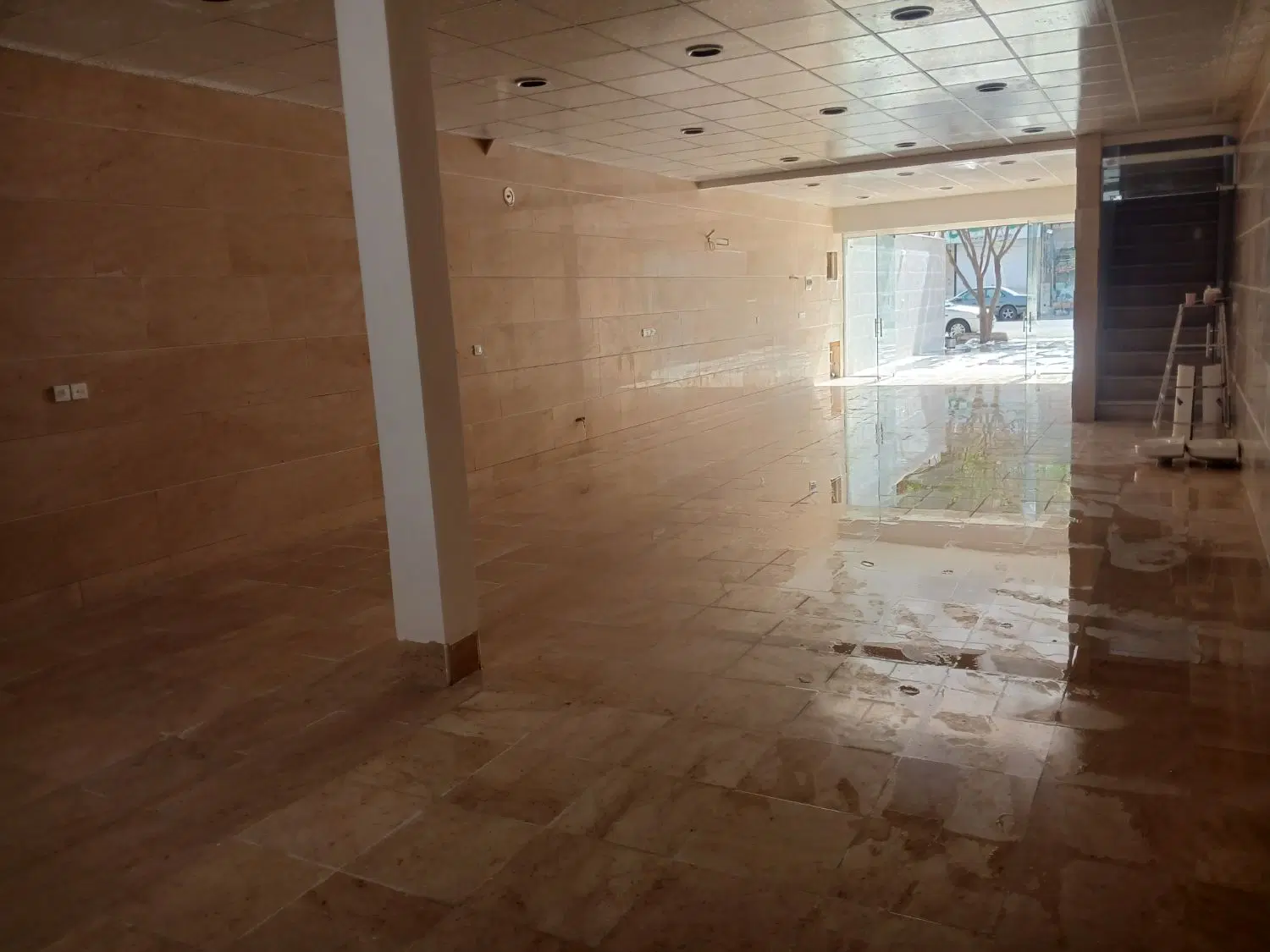 اجاره ۲ طبقه تجاری