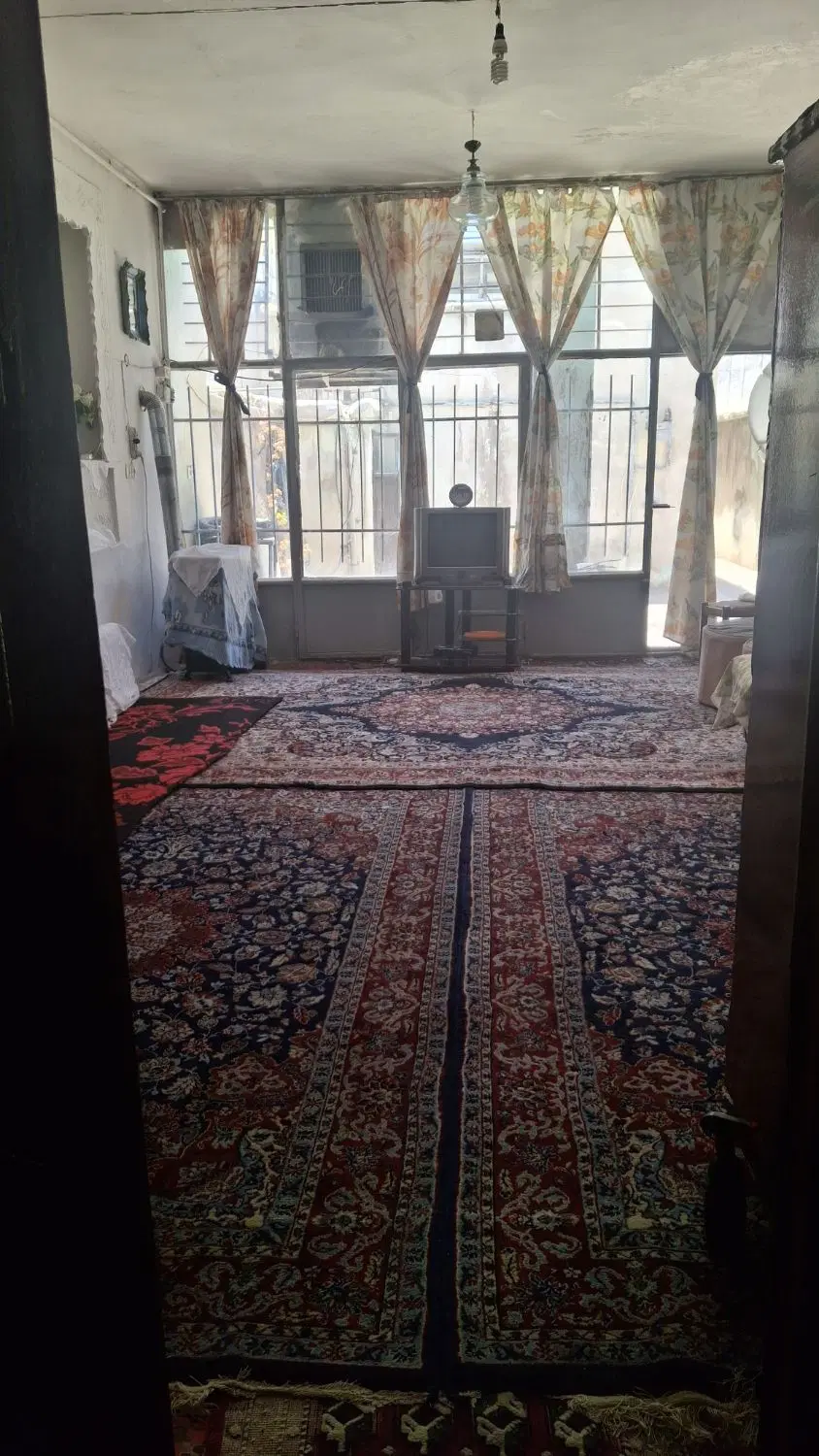 خانه حیاط دار ۱۱۰ متری سند تک برگ
