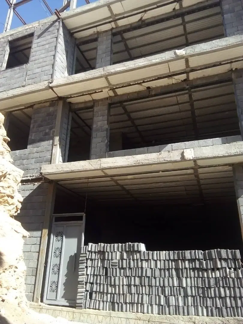 فروش خانه نیمه کاره درحسن اباد