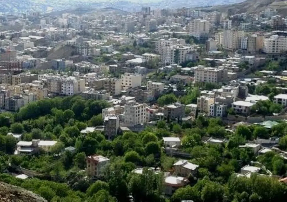 1919متر زمین بهترین لوکیشن