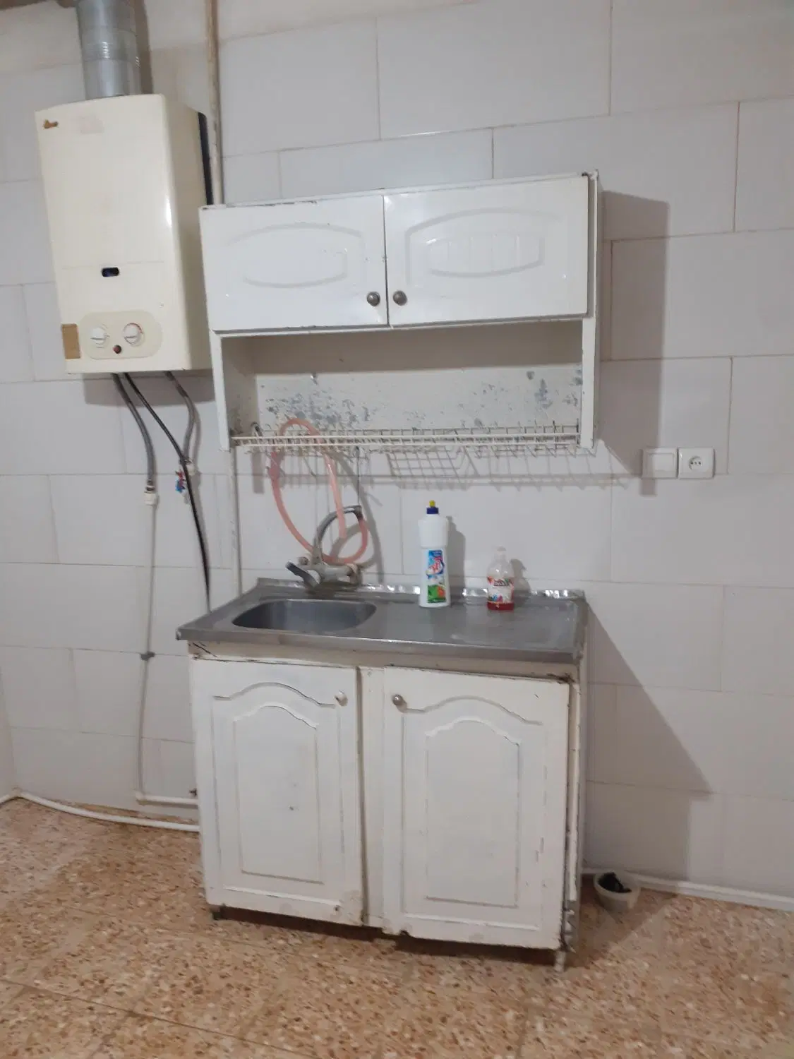 خانه ویلای به فروش میرسد