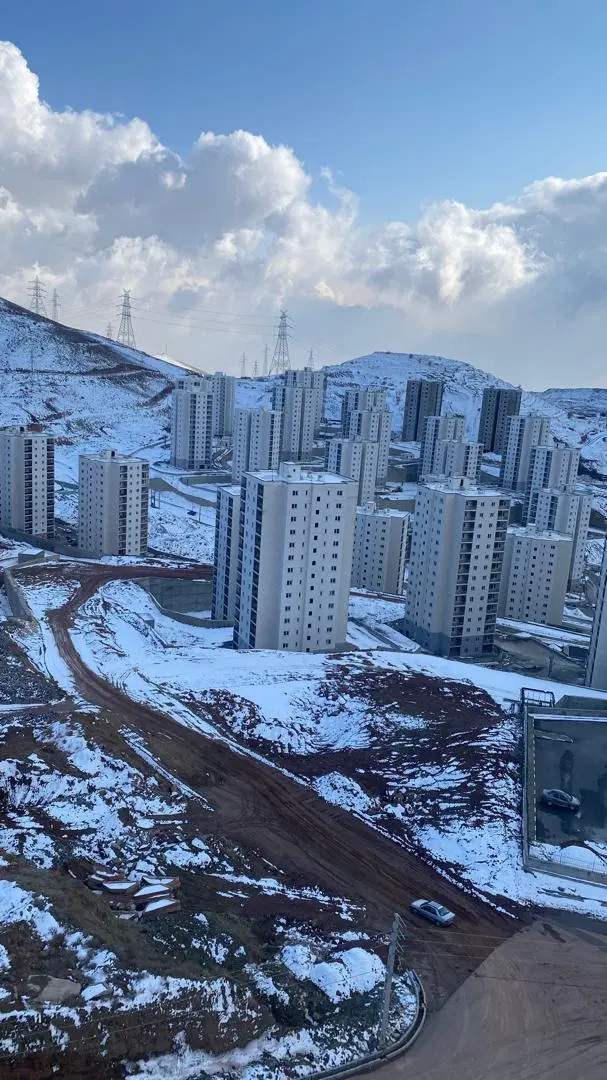 فاز۱۱ خیابان پرواز طبقه ۲ فول کلید نخورده