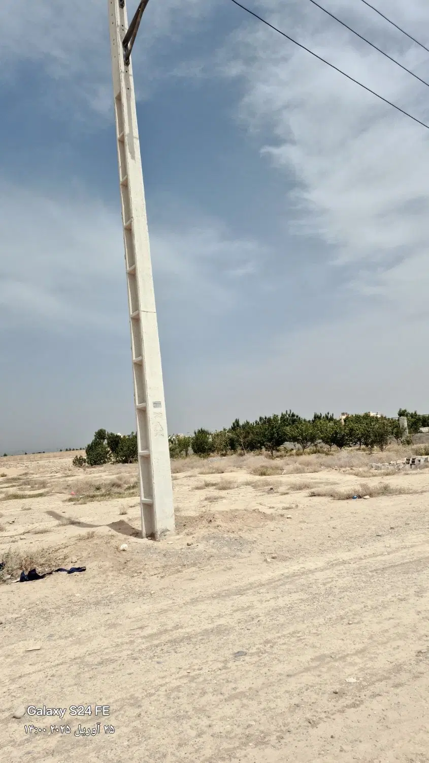 زمین باغی،در دهشاد بالا
