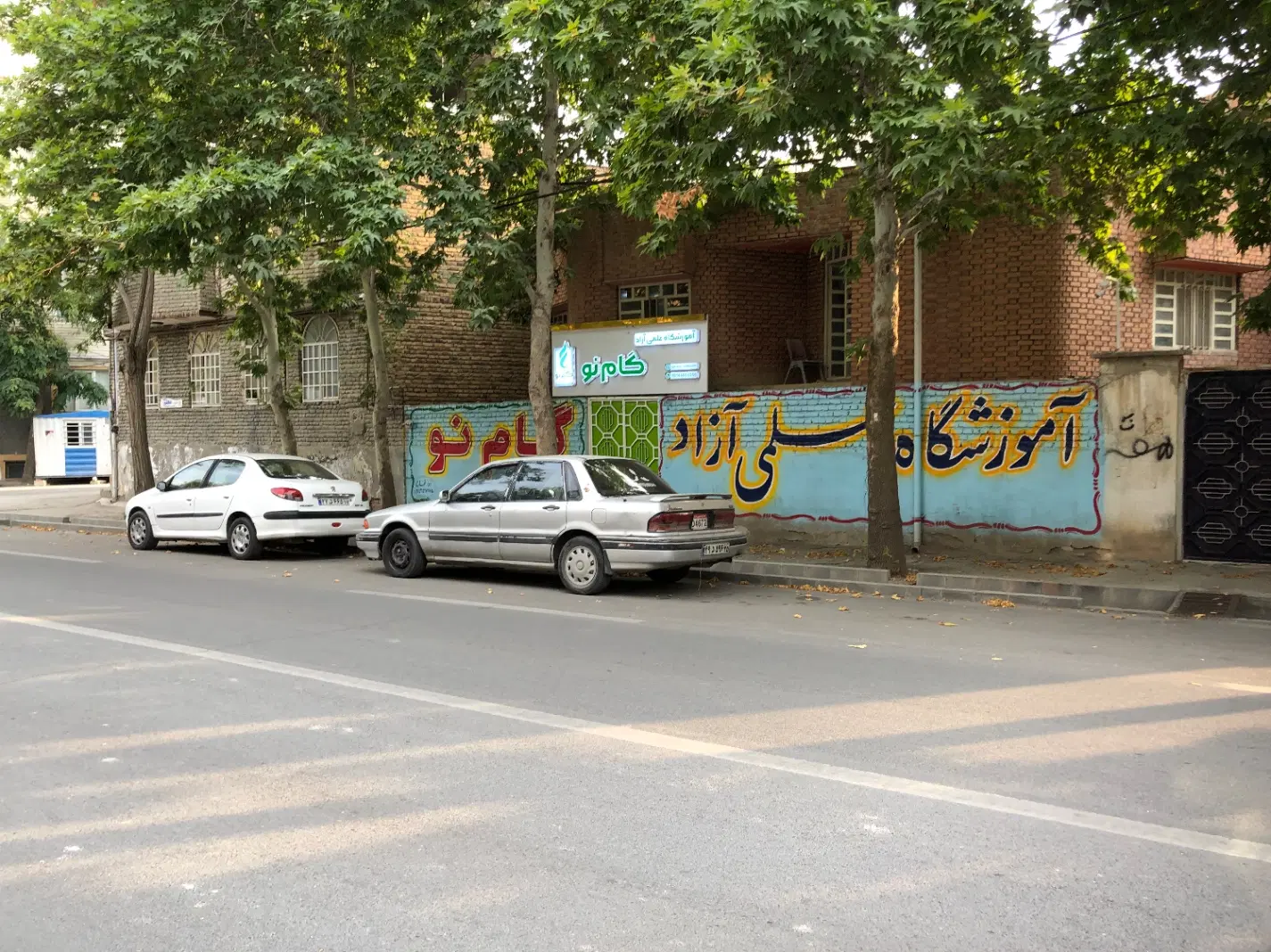 اجاره خانه بزرگ بر خیابان معلم ۳+خواب