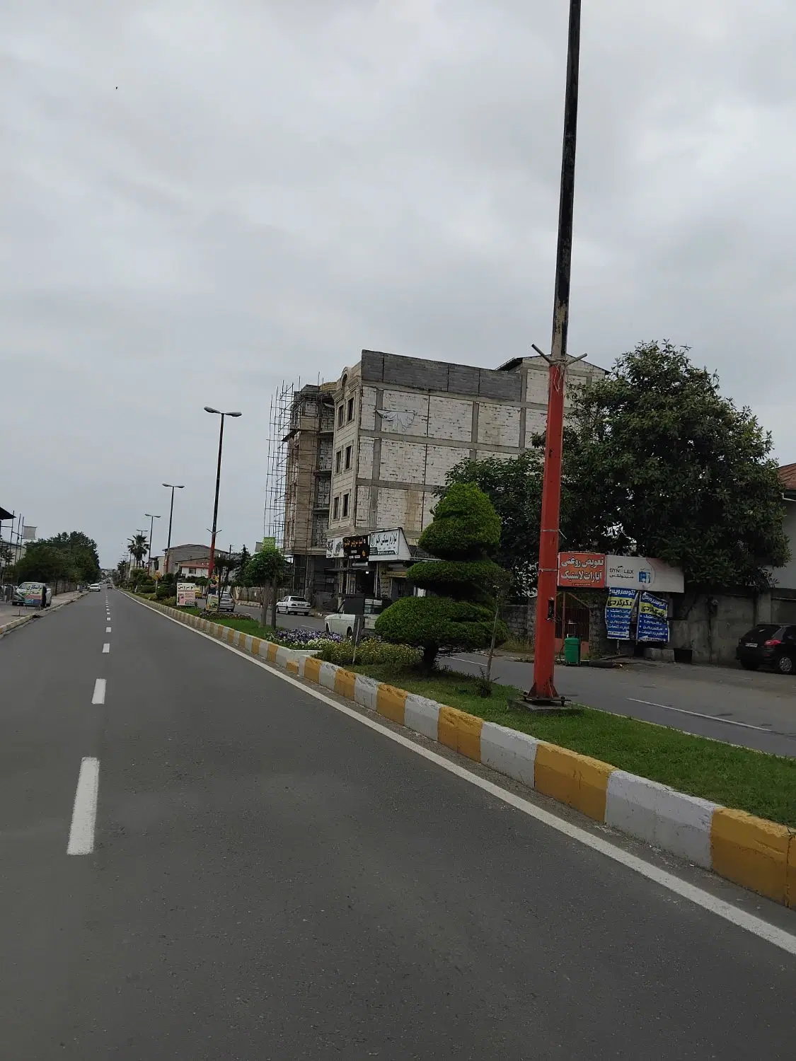 ۲۷۵ متر مسکونی ششدانگ ساداتشهر