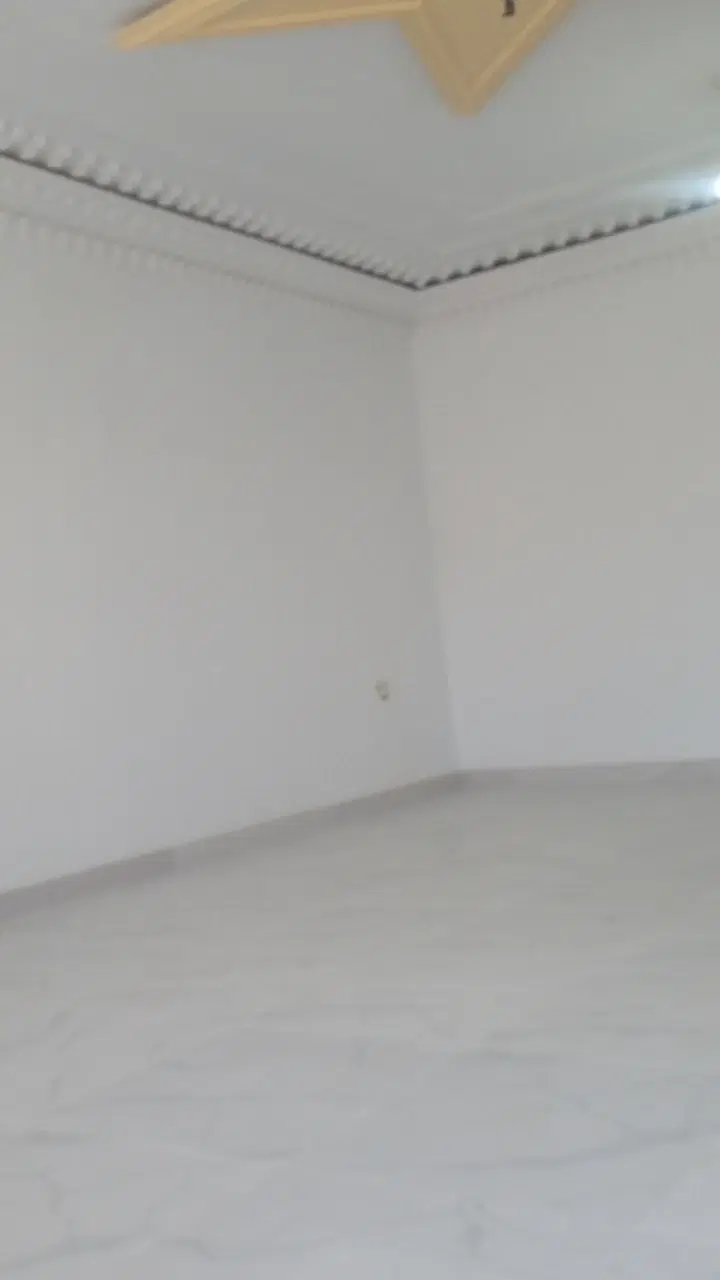 یک خوابه کوچک حیاط ماشین رو جهت اجاره