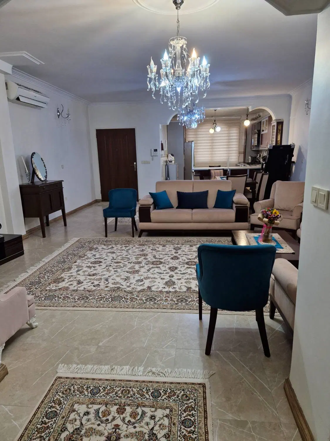 ۹۵ متری_با پارکینگ و انباری