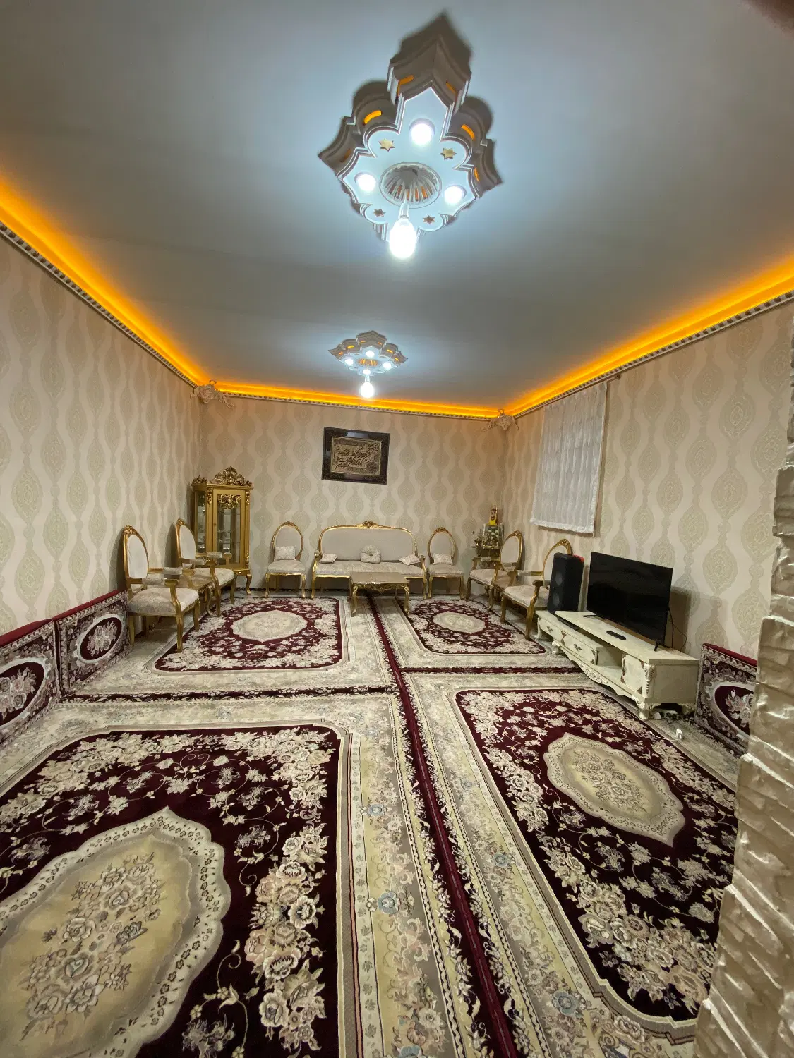 ملک  ویلایی ۲ طبقه