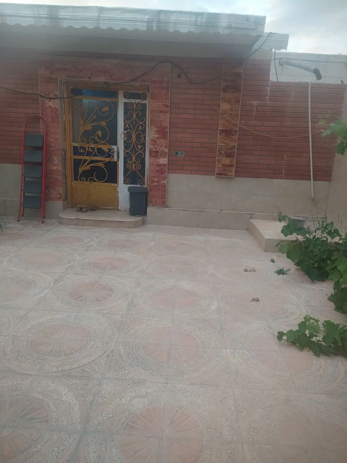 فروش643متر زمین مسکونی و300متر زمین کار گاهی