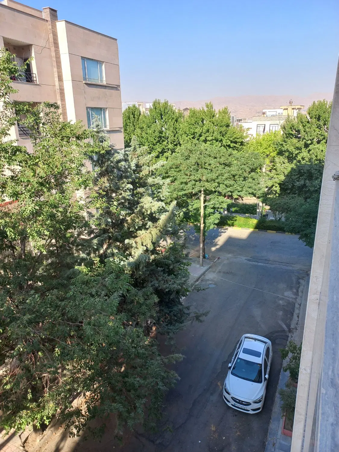 اجاره آپارتمان طبقه ۲ از ۳ طبقه شخصی ساز