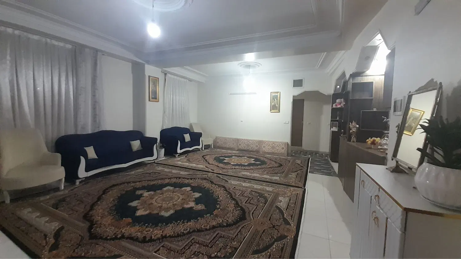 اپارتمان ۹۰ متری تک واحدی