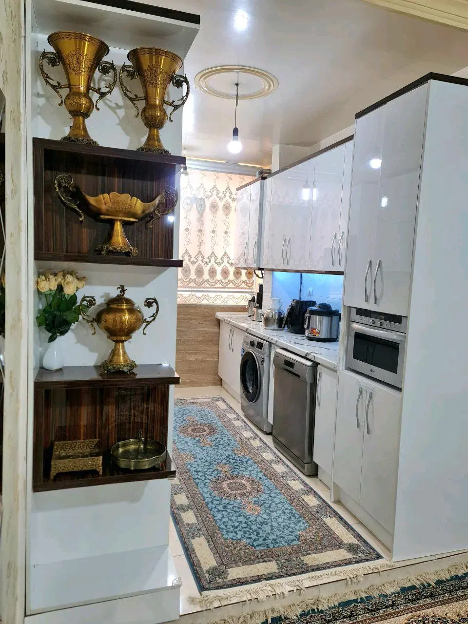 آپارتمان ۵۵ متر باآسانسور خ بازرگان