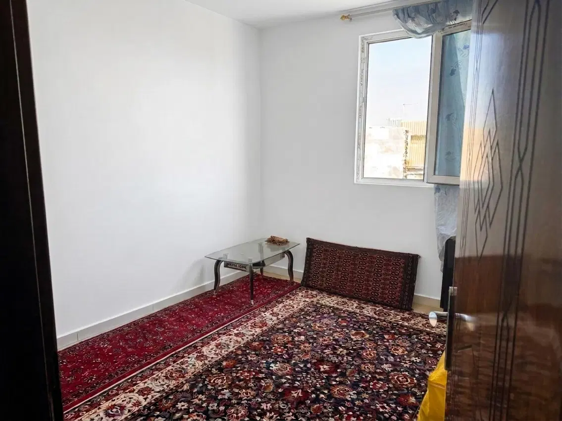 آ‌‌پارتمان۸۵متری تک واحدی دوخواب دو نبش غرق در نور