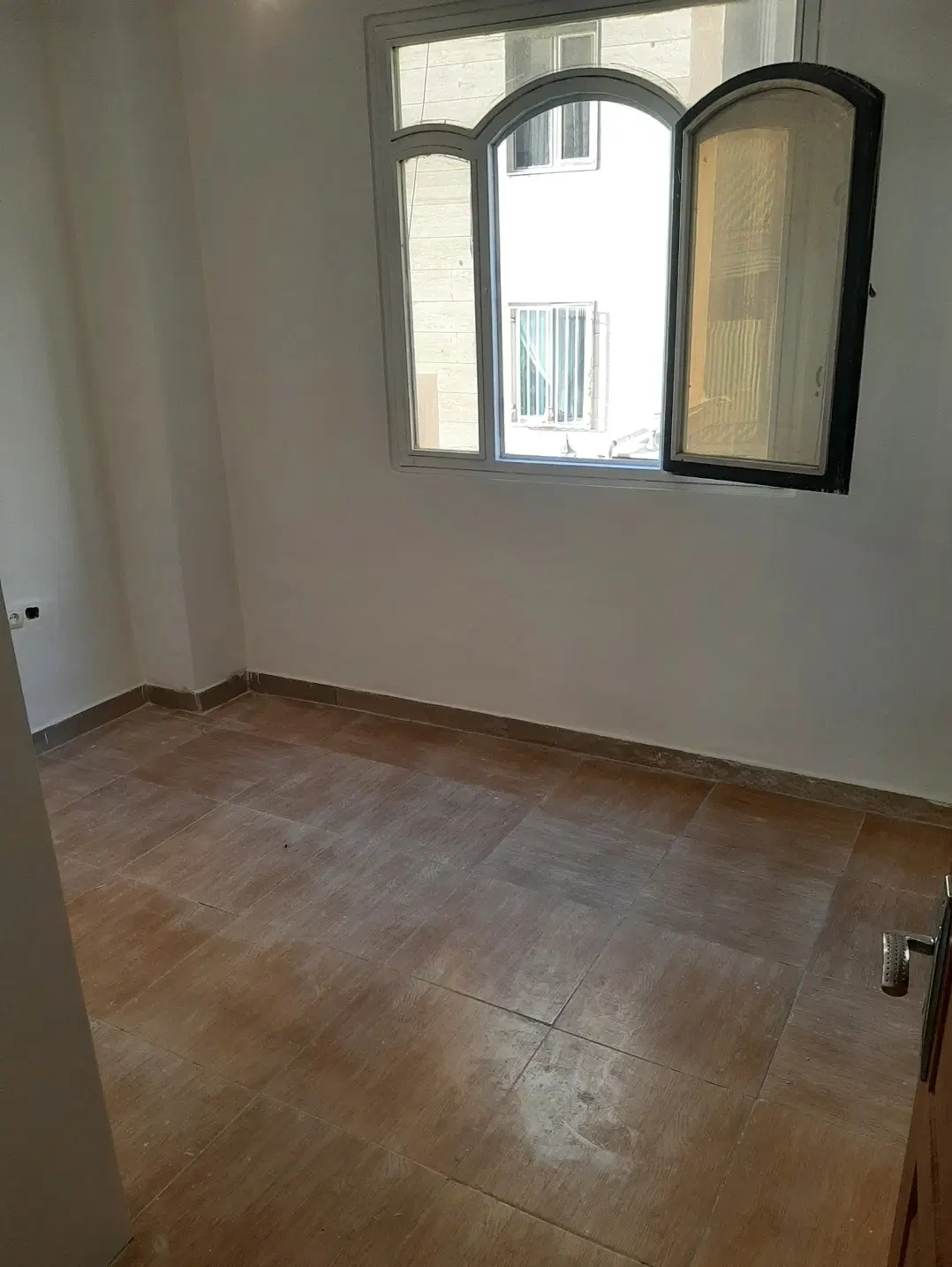 ۵۴ متر با پارکینگ و حیاط