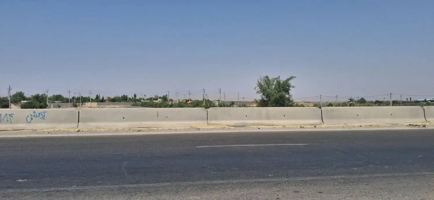 فروش باغ ۵۶۰ و ۷۰۰ متری  نزدیک اتوبان