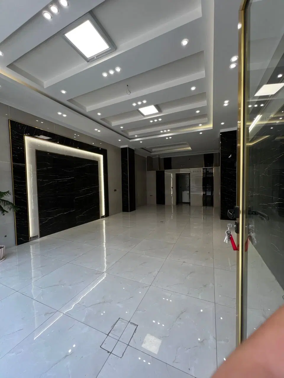 اجاره واحد تجاری و اداری