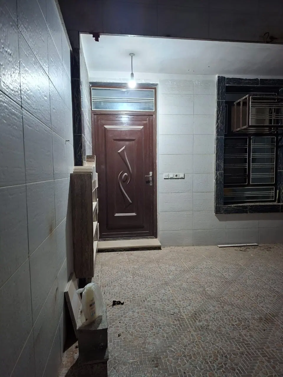 دو خواب طبقه ۲ بدون آسانسور با پارکینگ