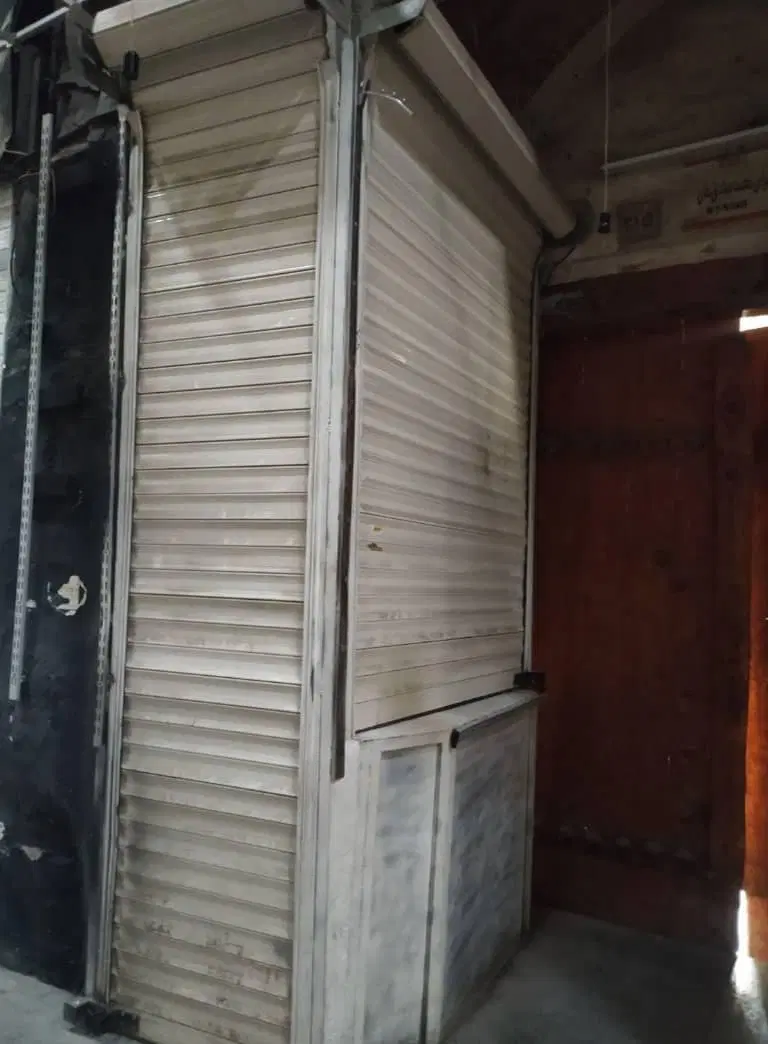 فروش یک باب مغازه سر قفلی در بازار بزرگ اصفهان