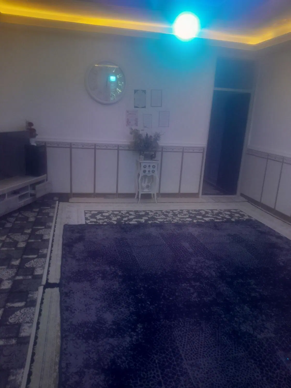 ساختمان کرم اباد کوچه اول