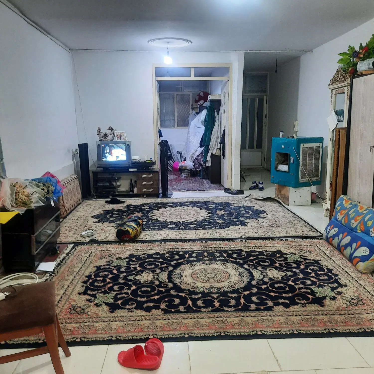 واحد فروشی