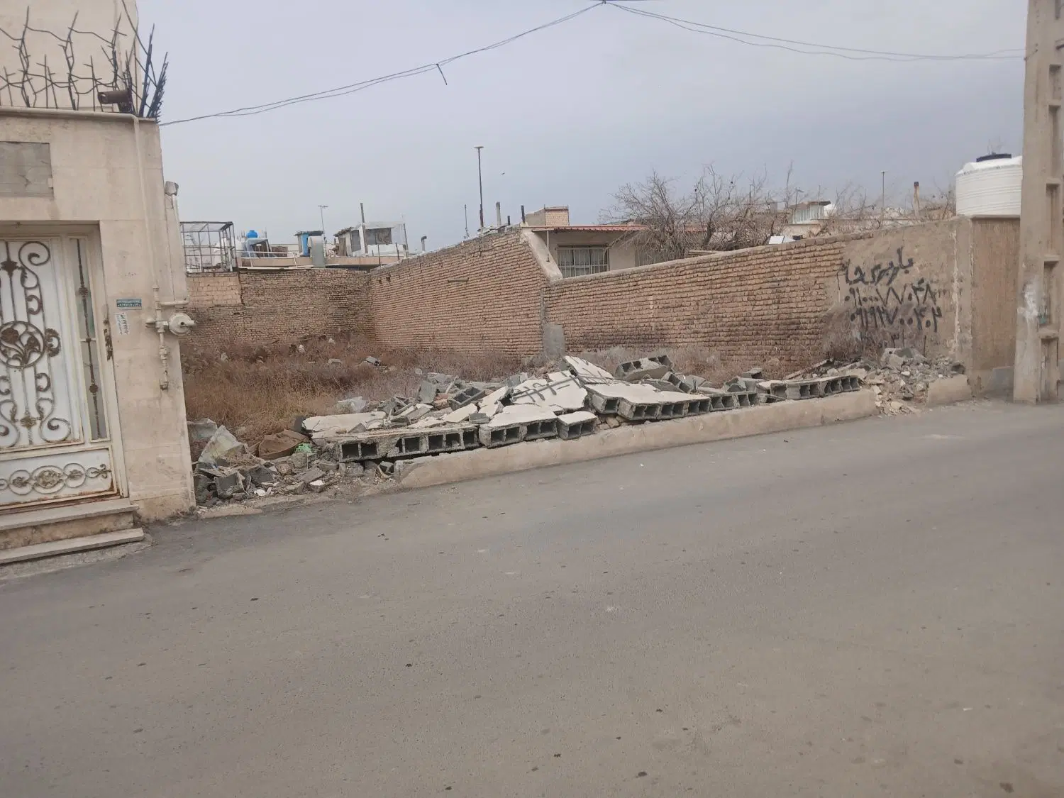 زمین مسکونی