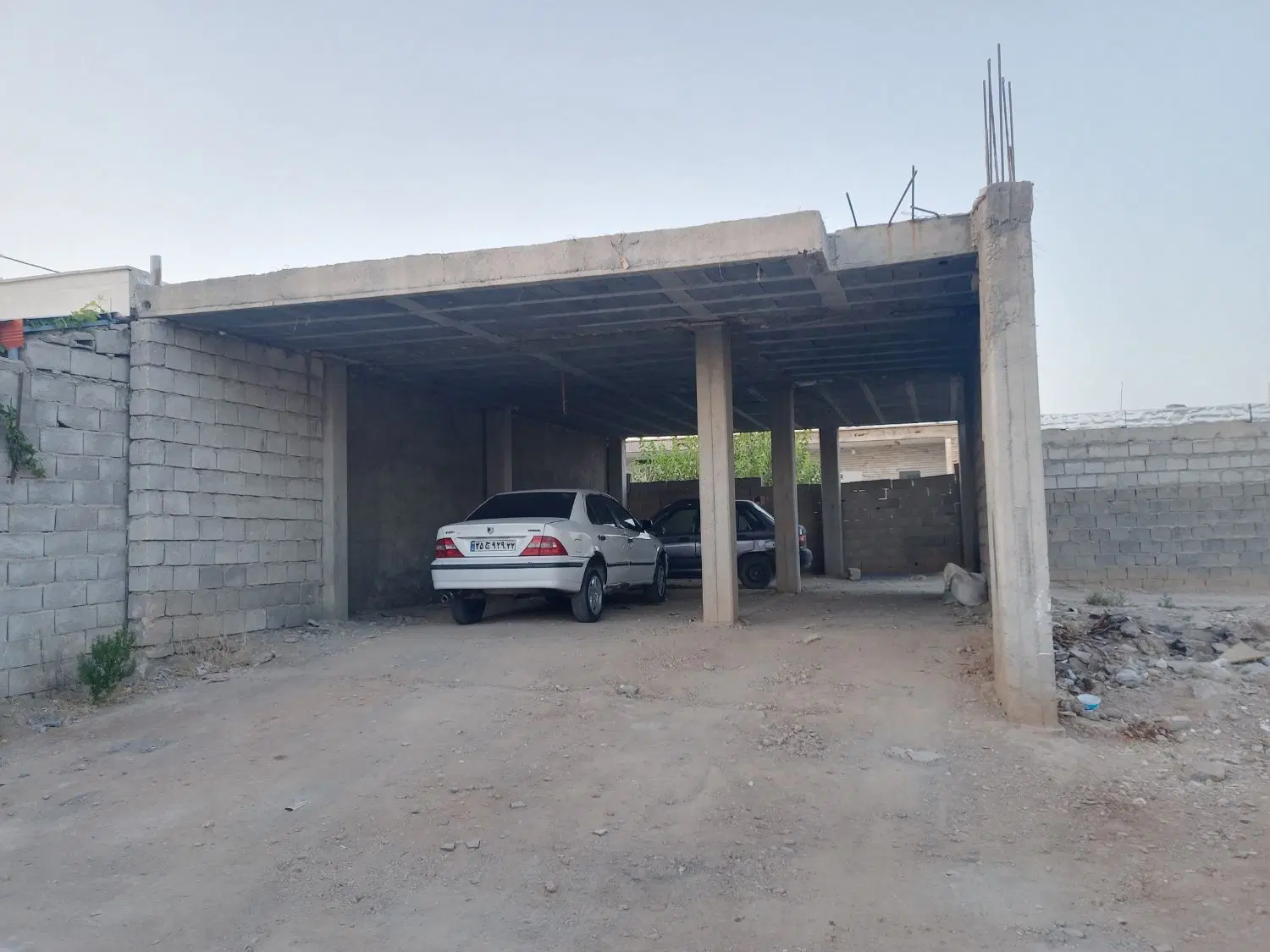 سقف ستون نهضت آباد