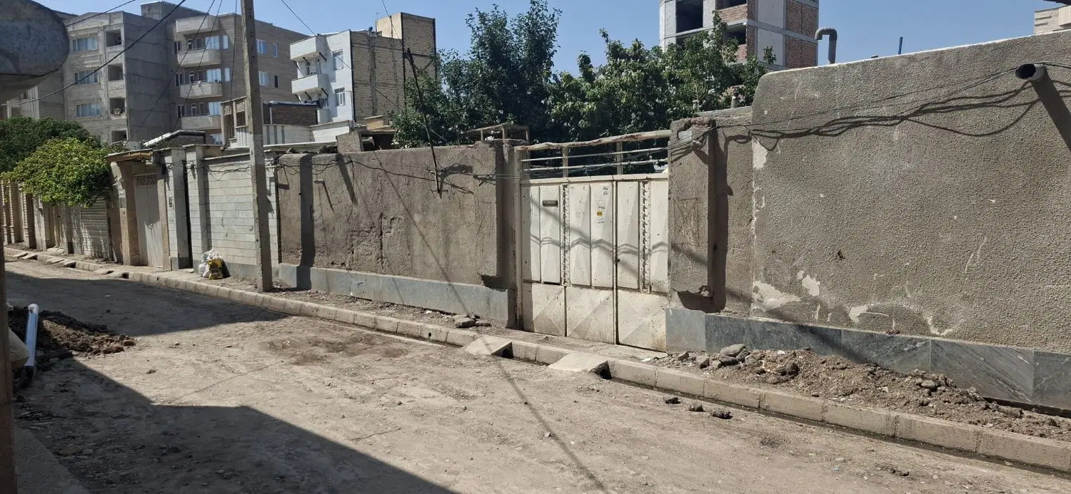 200 متر ویلایی مابین سعدی و معجز