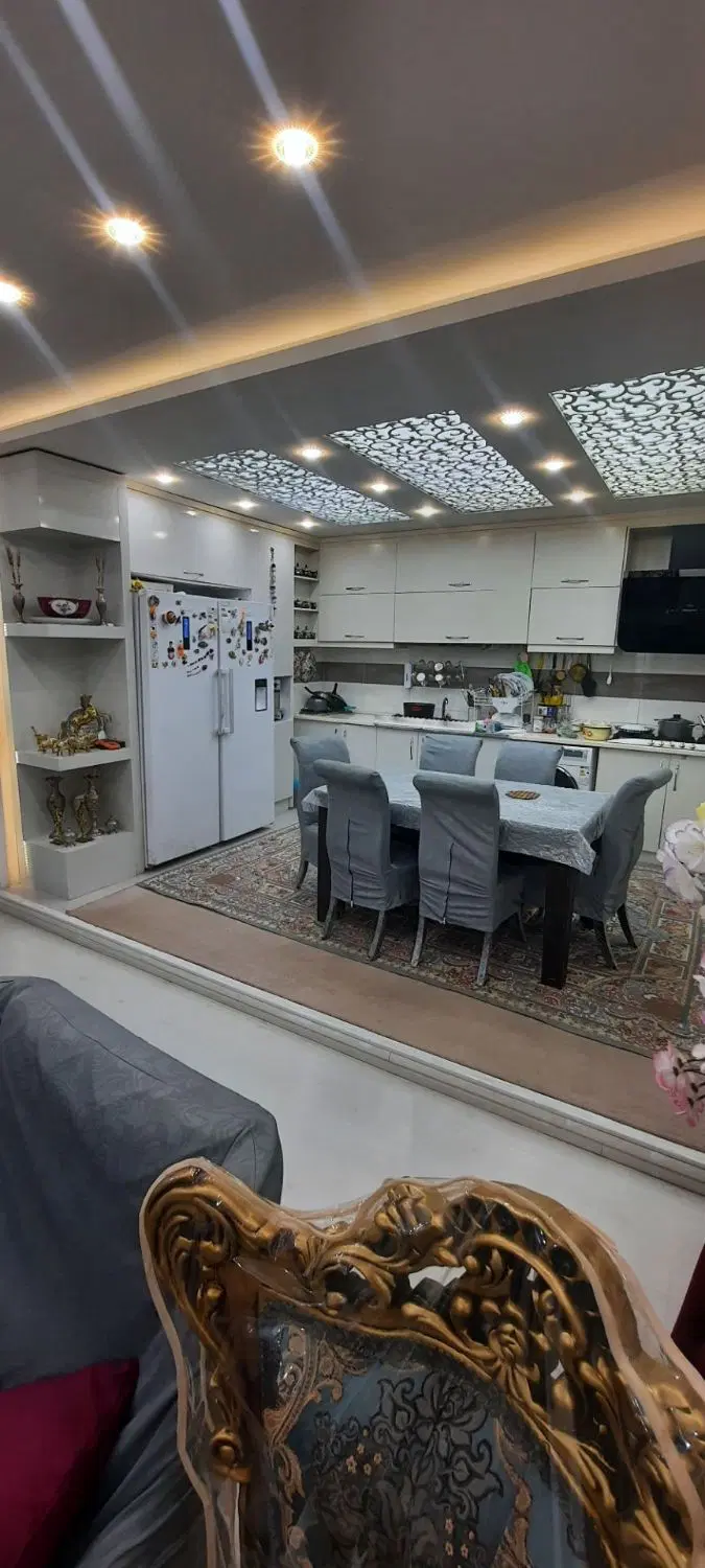 واحدمسکونی ۱۳۵مترربروی تالارآزادی
