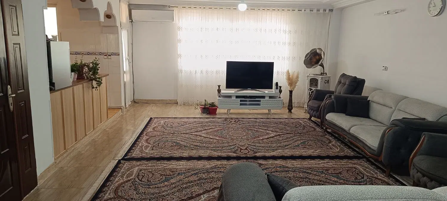 رهن کامل آپارتمان 120متری، 32متری شهدا