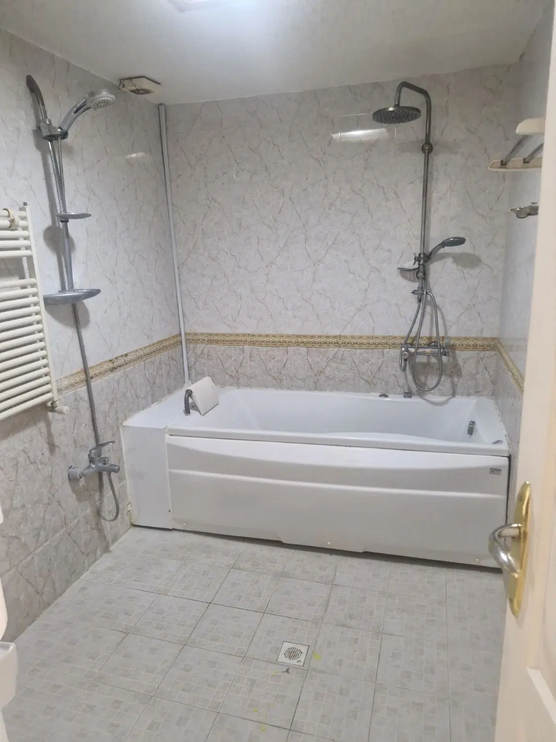 225 متری 4 خوابه