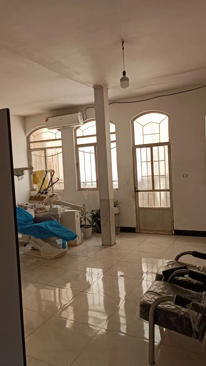 یک باب زیرزمین جهت اموزشگاه مطب و...