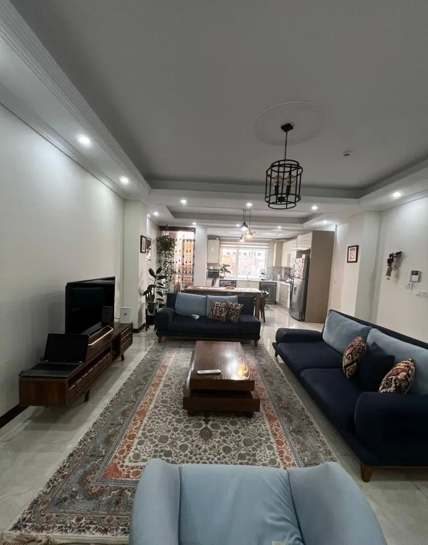 اپارتمان 90 متری 2 خواب  فول  امکانات شهر زیبا