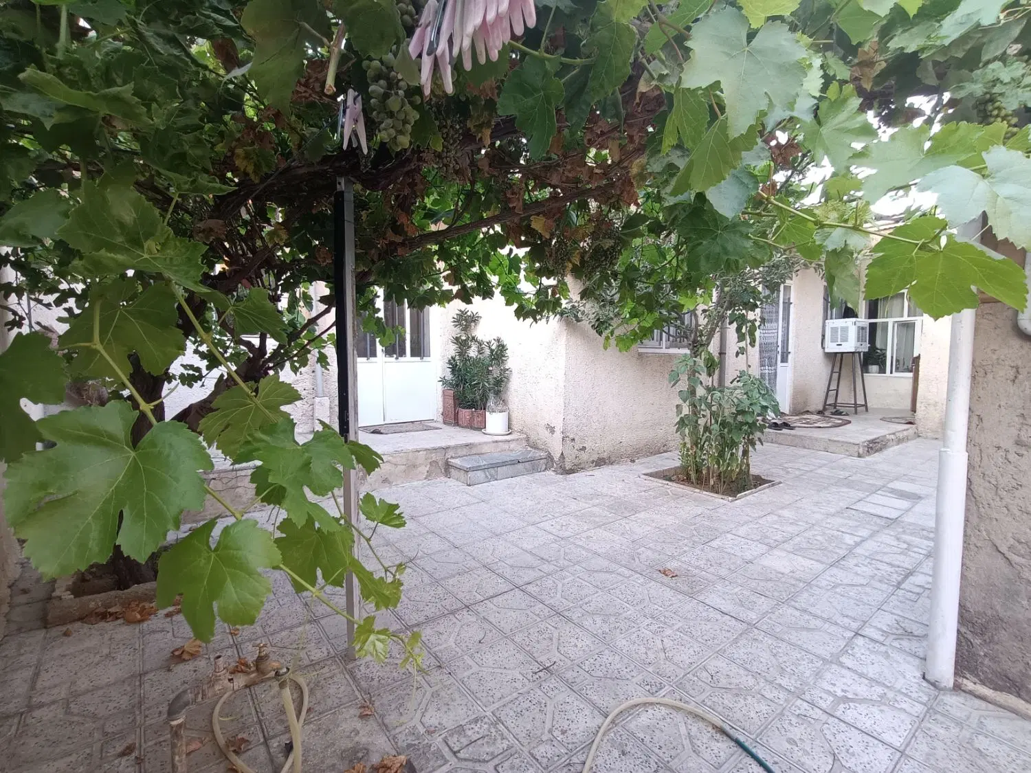متزل