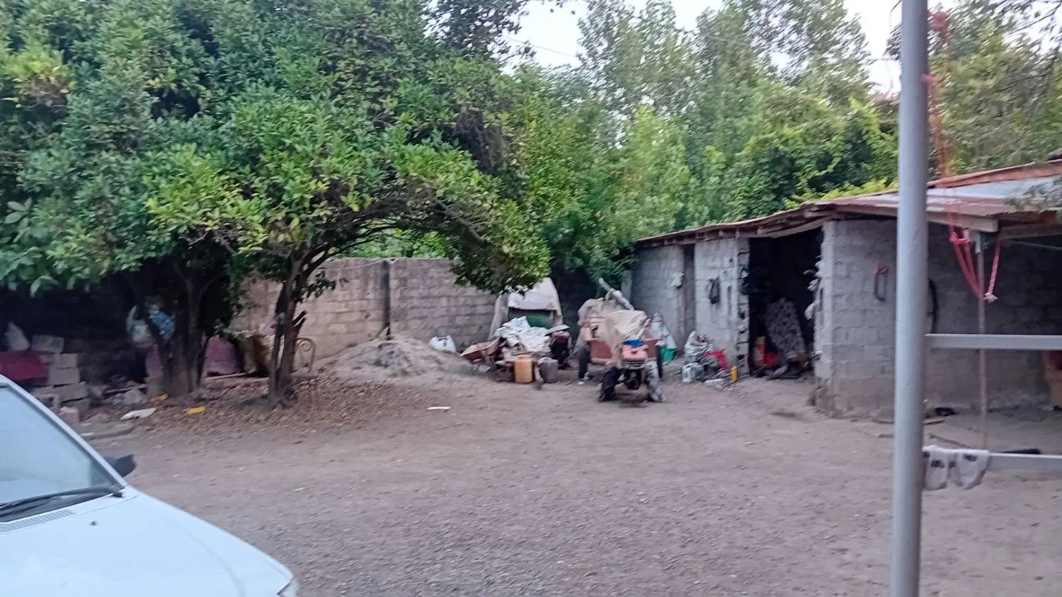 ۲۱۰ متر زمین مسکونی
