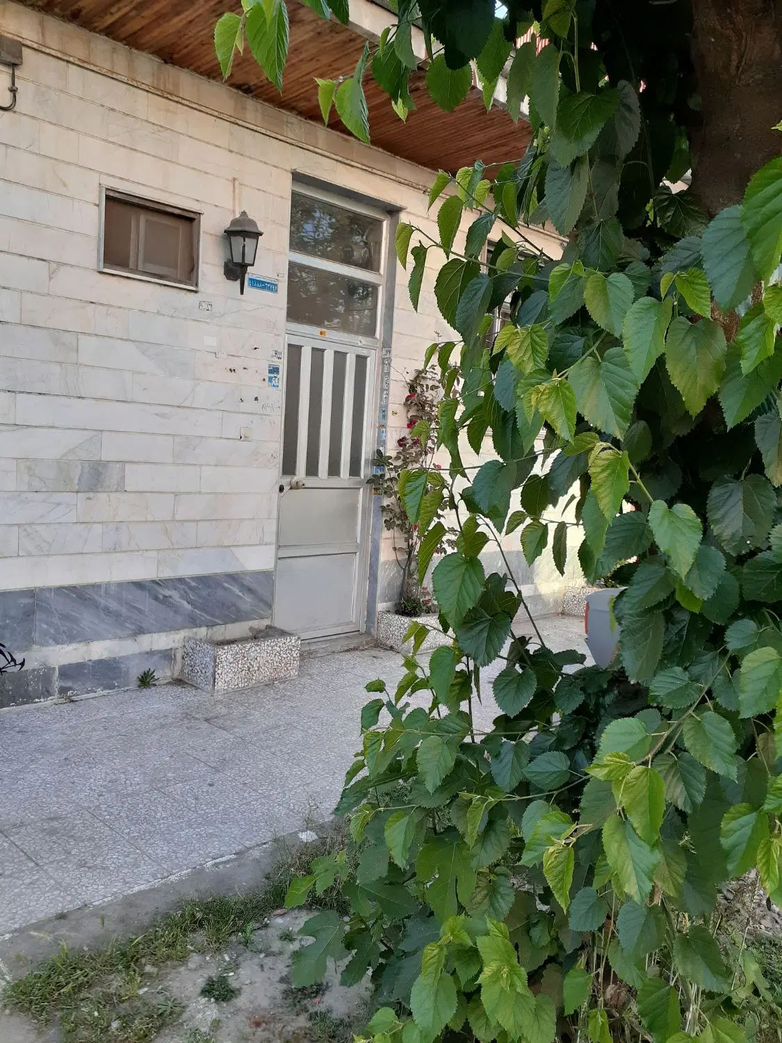 یک واحد مسکونی ویلایی دوبلکس