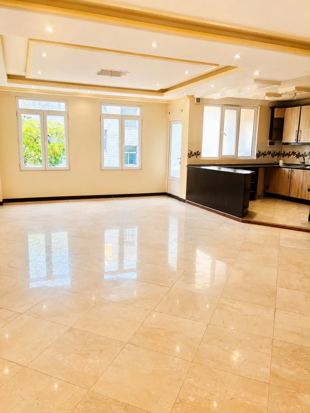 ۱۱۰متری فول امکانات امیراباد شمالی