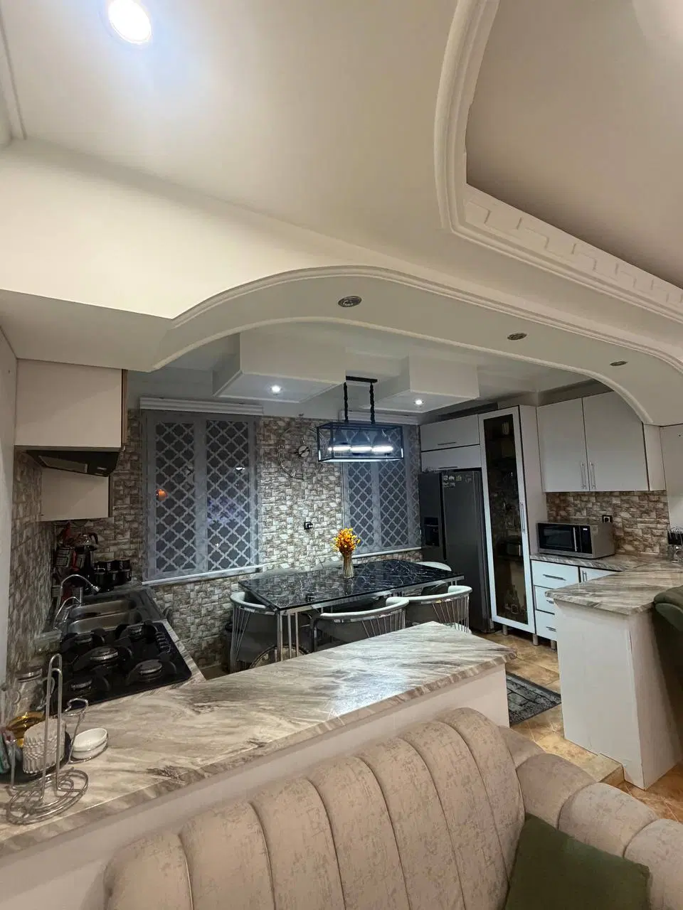 73 متر رو به نما