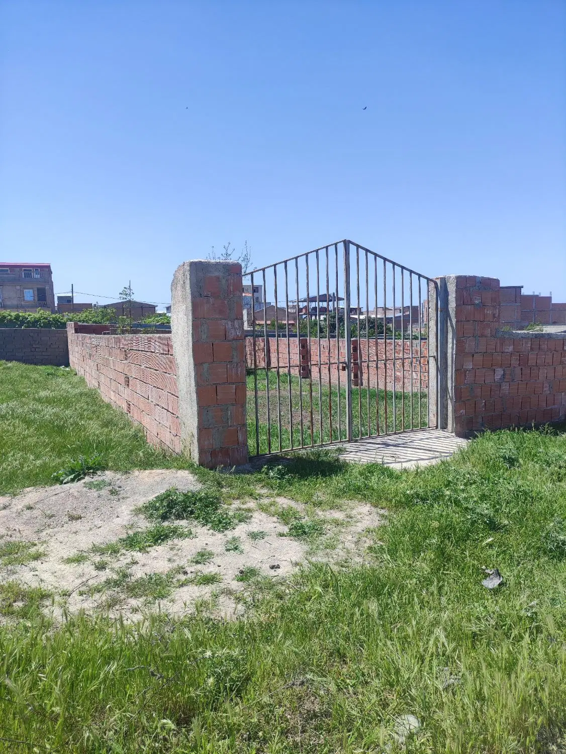فروش زمین کشاورزی باسندبرجاده بندر