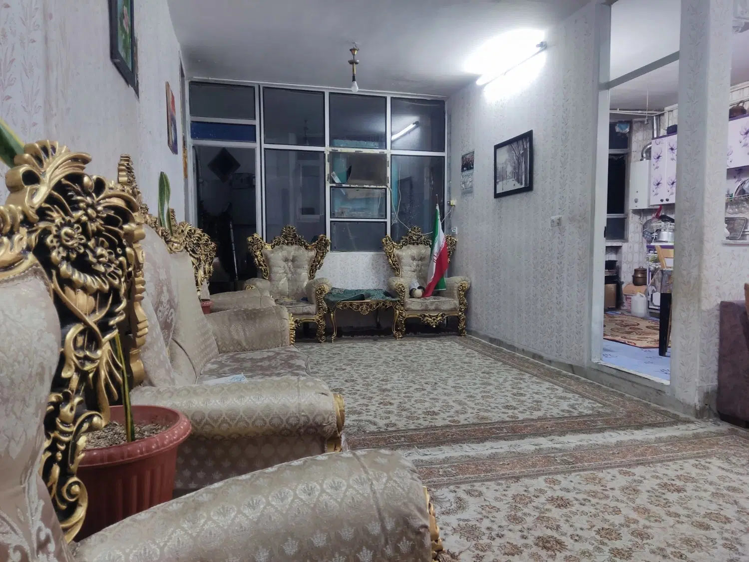 آپارتمان دو نبش قرق نور