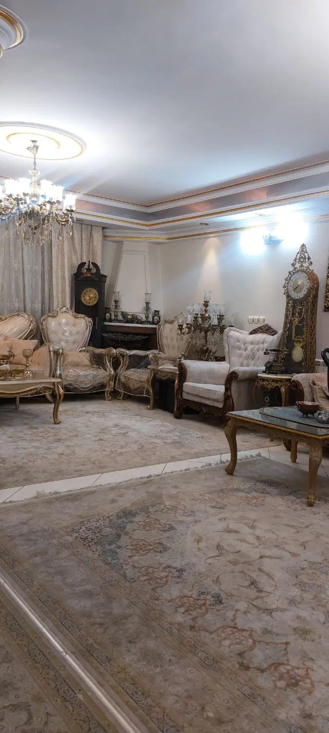 فروش اپارتمان ۱۱۱ متری _دو خواب_وحدت_تک واحدی
