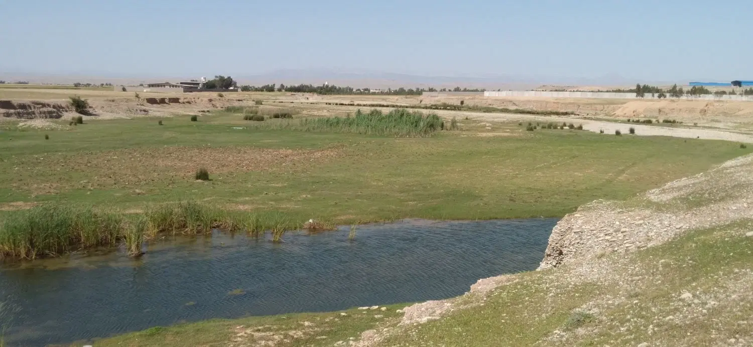 زمین دربند سیامنصور