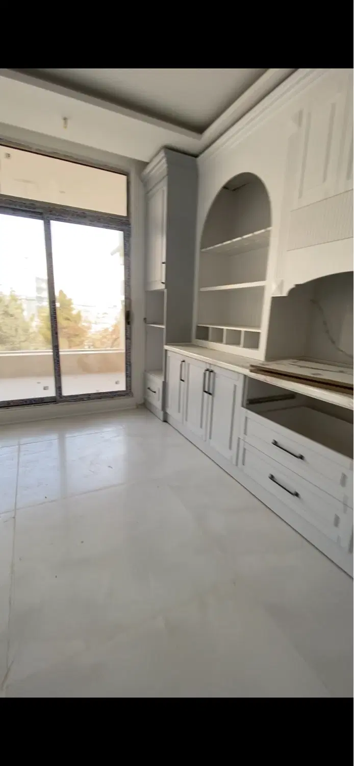 ۱۰۰ متری_ جنوبی سر حیاط_