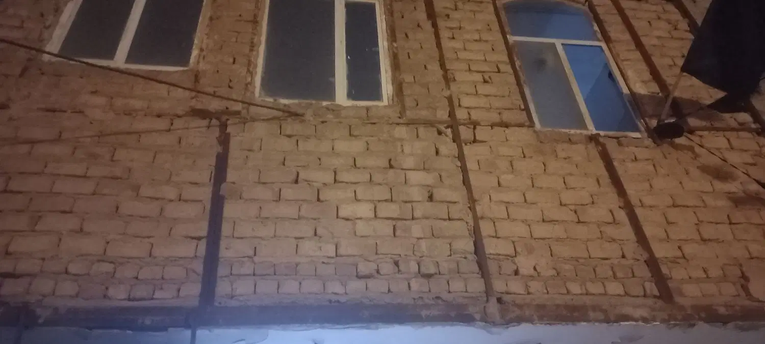 خانه برای فروش دارای۱۲مترتجاری