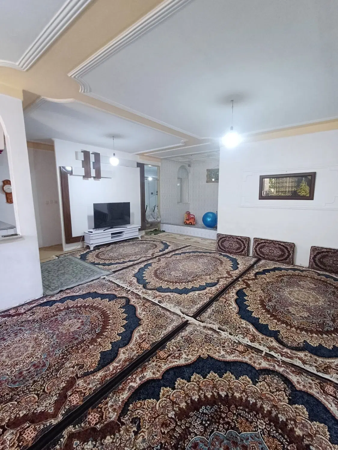منزل اجاره ای در 2_19 بهاران